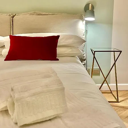 Conte Verde 1756 - Storie E Dimore *